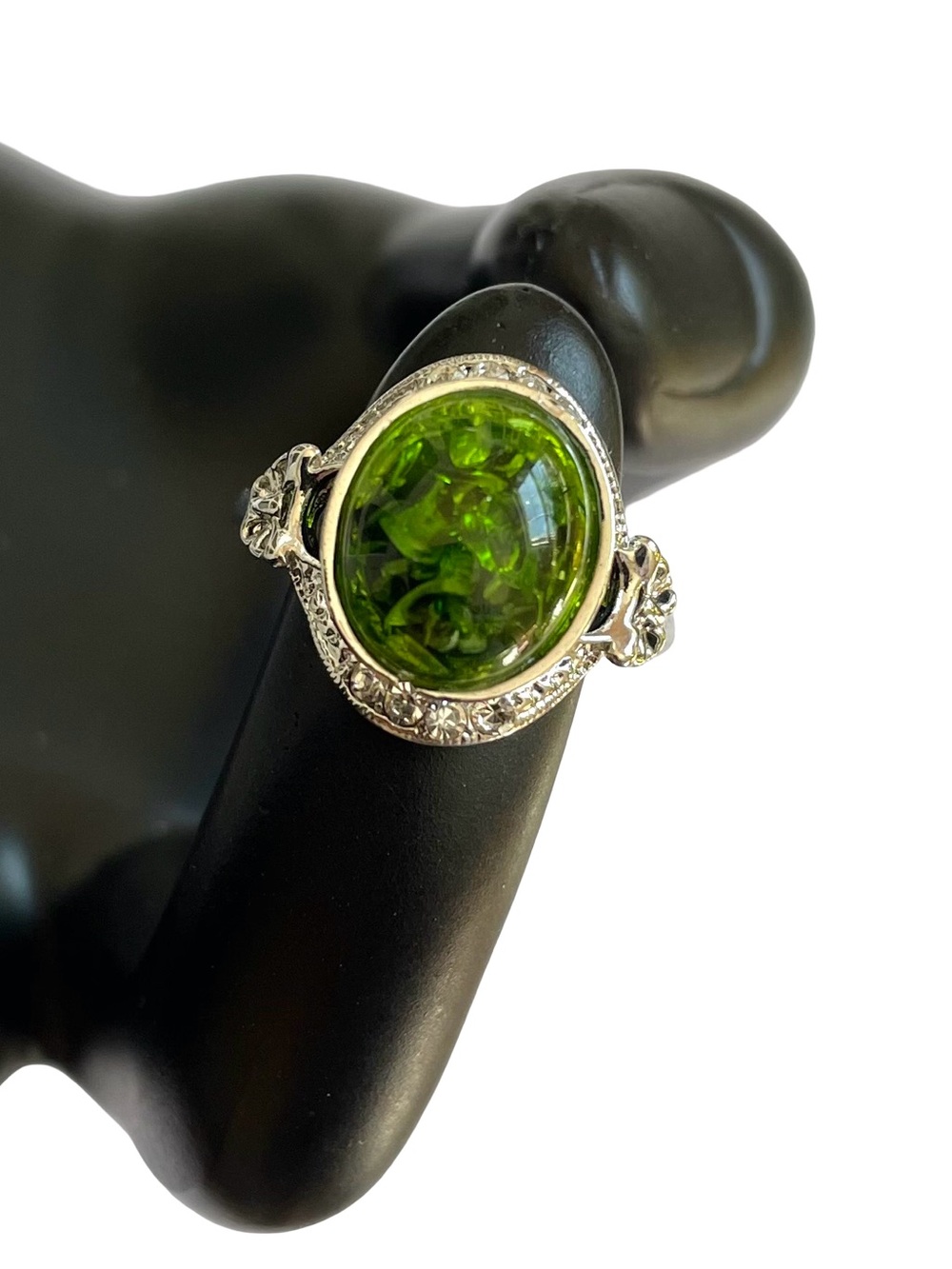 Vintage Green Art Glass And Silver Tone Metal Ring